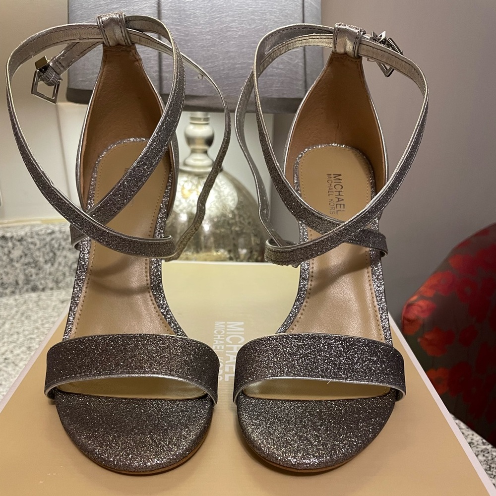 Michael Kors Astrid silver heels